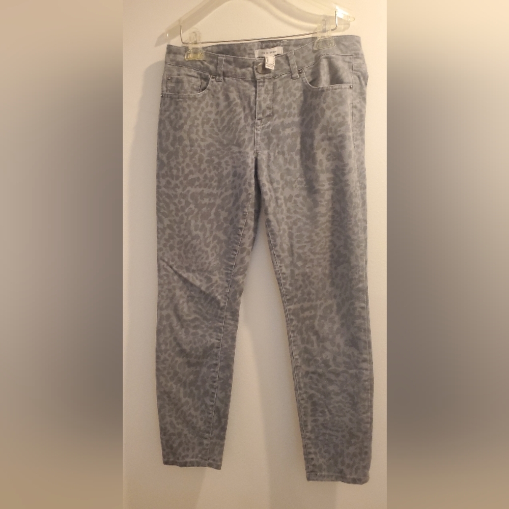 NNTLife in Progress Women's Size 29 Gray Leopard Denim Print Jeans